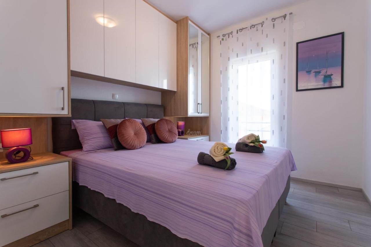 Holiday House Daisy Prapatnica Екстериор снимка