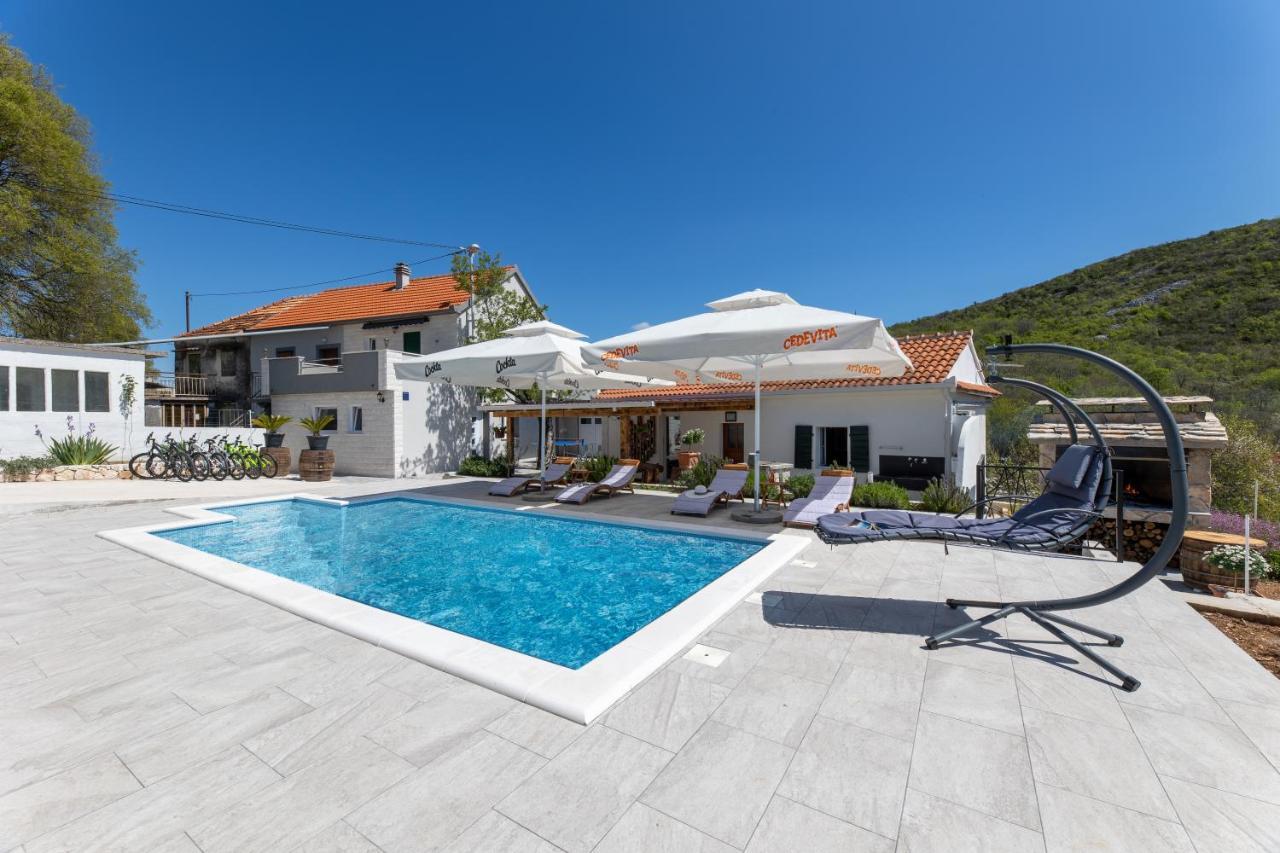 Holiday House Daisy Prapatnica Екстериор снимка